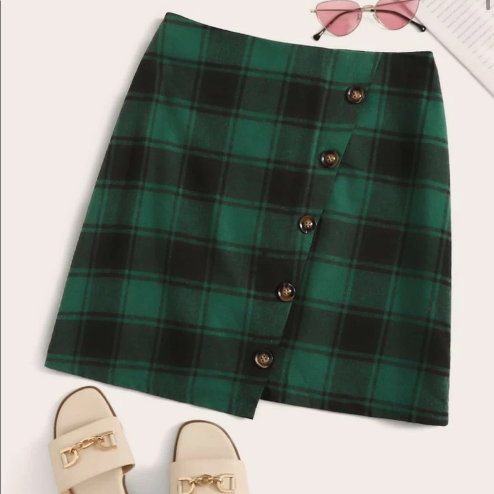 Shein Asymmetrical Green Plaid Buttoned Skirt